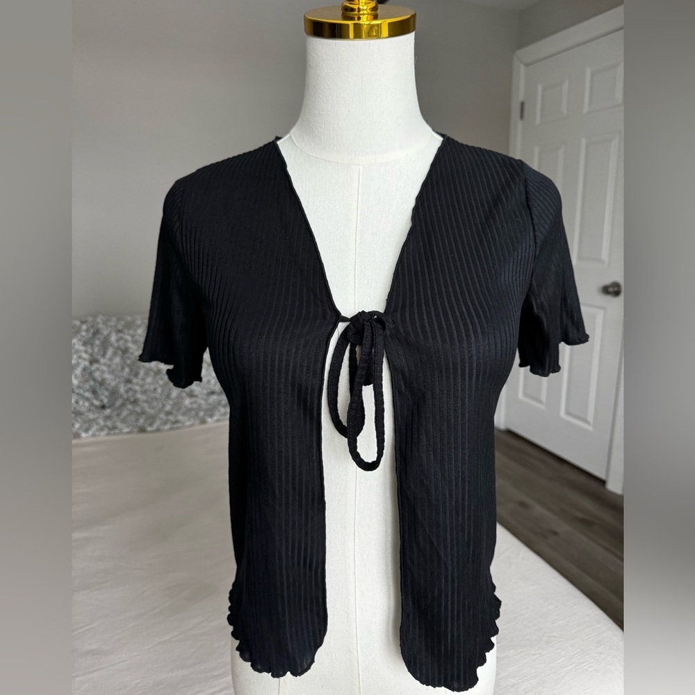 Poof New York | Black Ribbed Tie Front Top